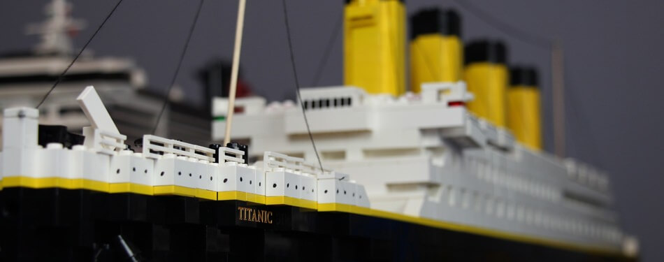 Titanic-Schriftzug